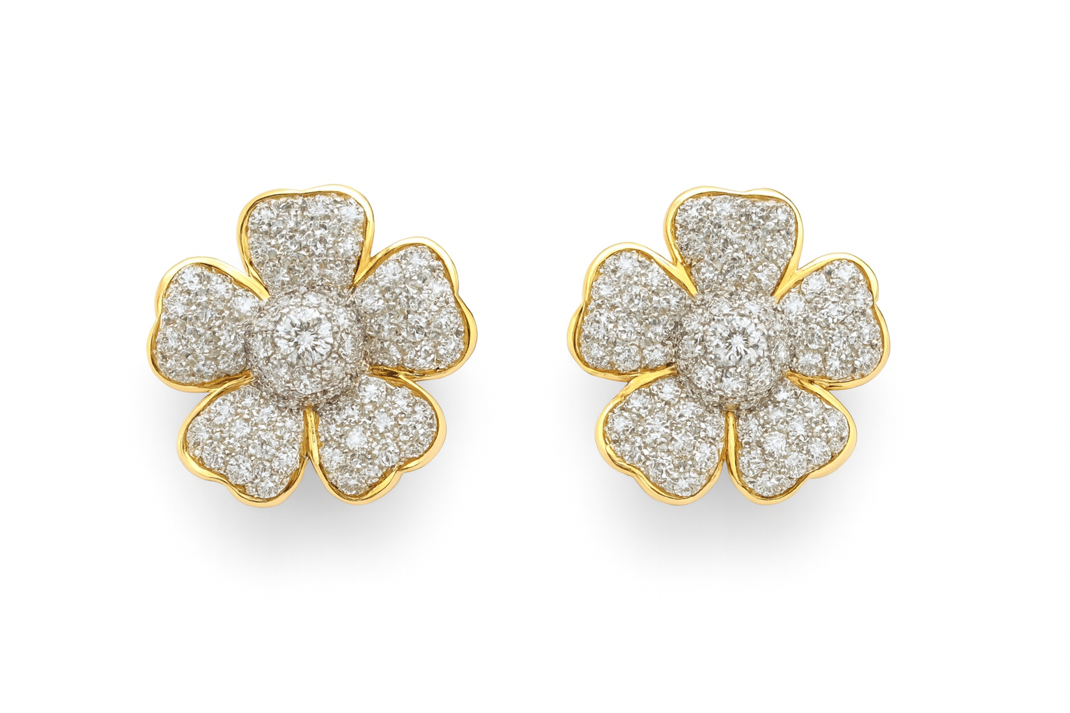 Beautiful 18 Kt Gold  Natural Diamond Earing